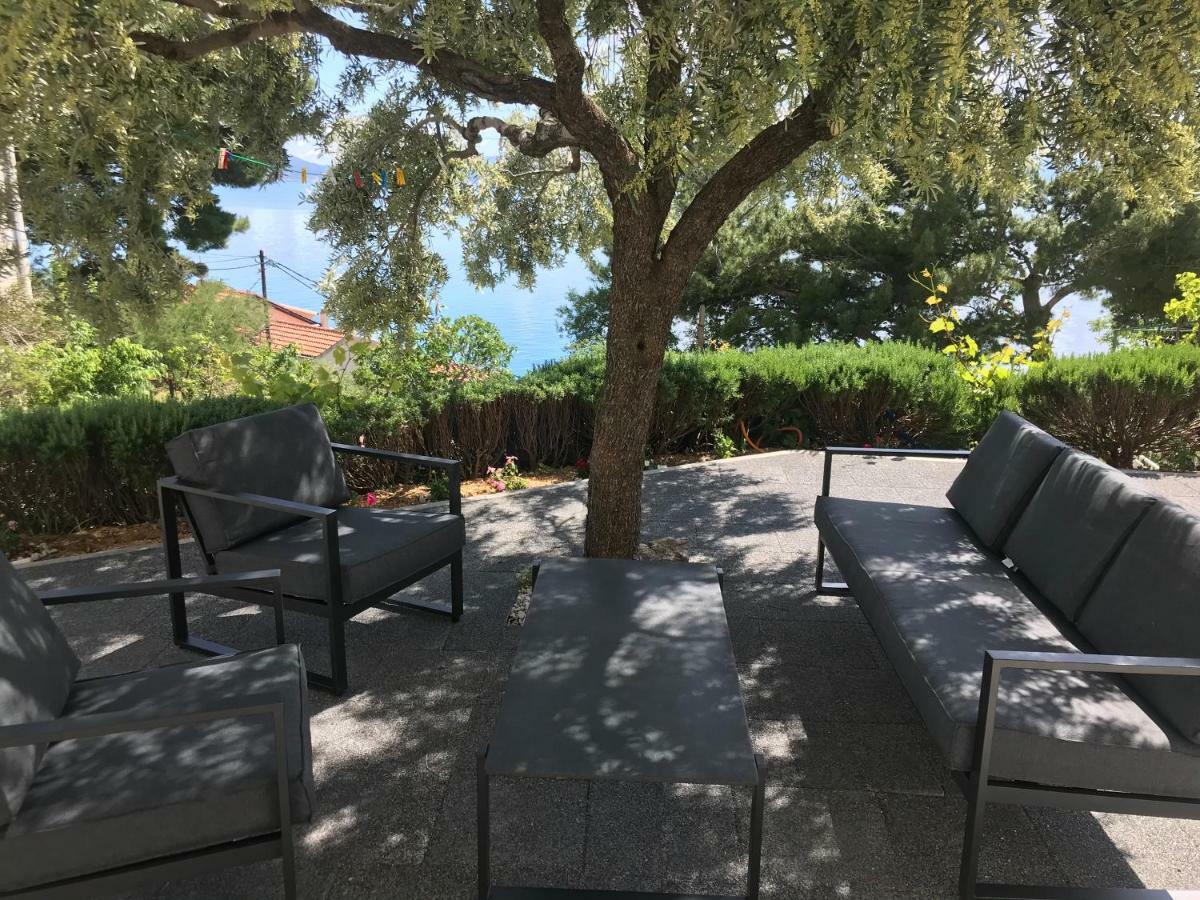 Sea View Apartment With A Huge Terrace Pisak Esterno foto